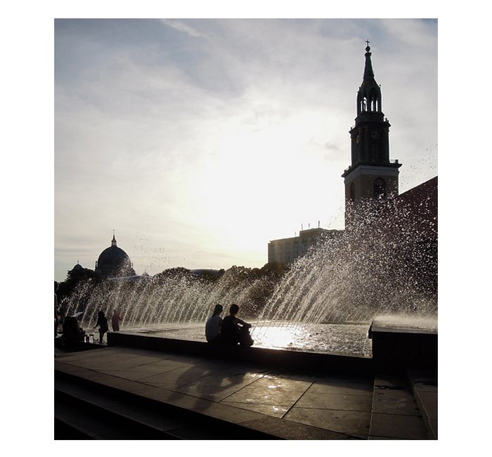 Berlin photograph - fountains at the tv-tower - photo cult berlin