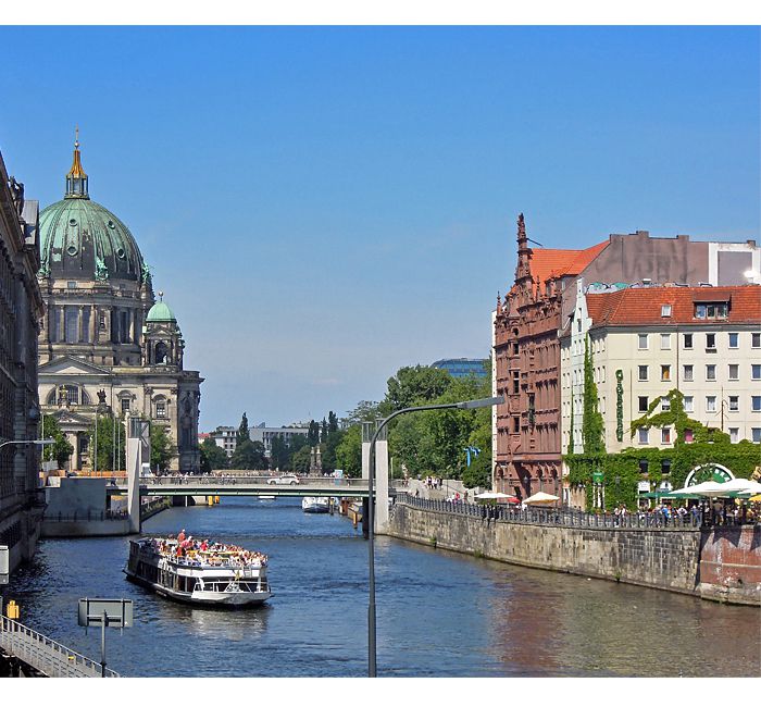 Berlin photograph - spree river at nicholas' quarter - photo cult berlin