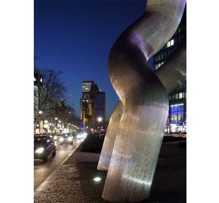 On Tauentzien at night - photo cult berlin