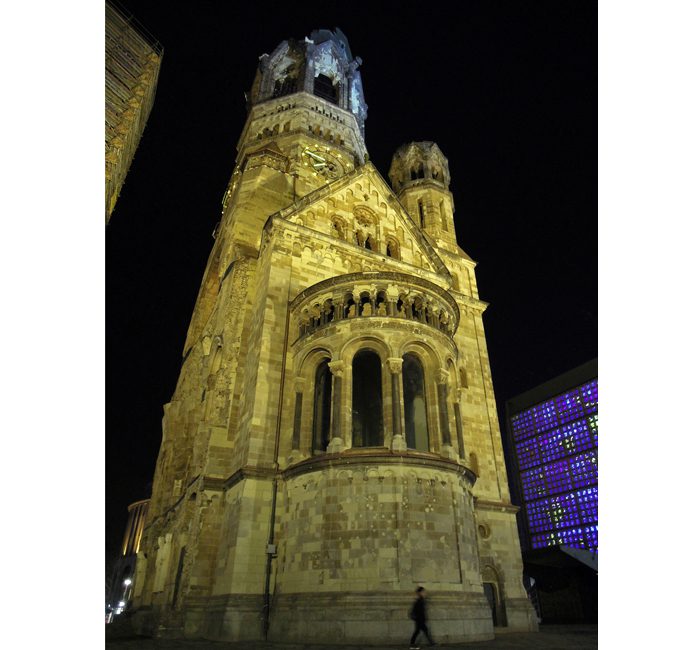 Kaiser Wilhelm Memorial Church at night - photo cult berlin