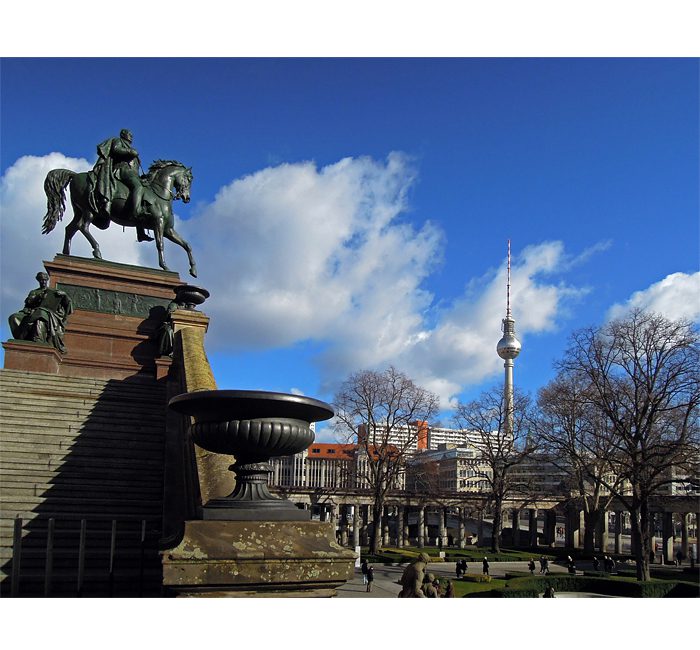 Berlin photo - At the Old National Gallery on Museum Island - photo cult berlin