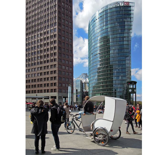 Berlin photo - Velotaxi on Potsdamer Platz - photo cult berlin