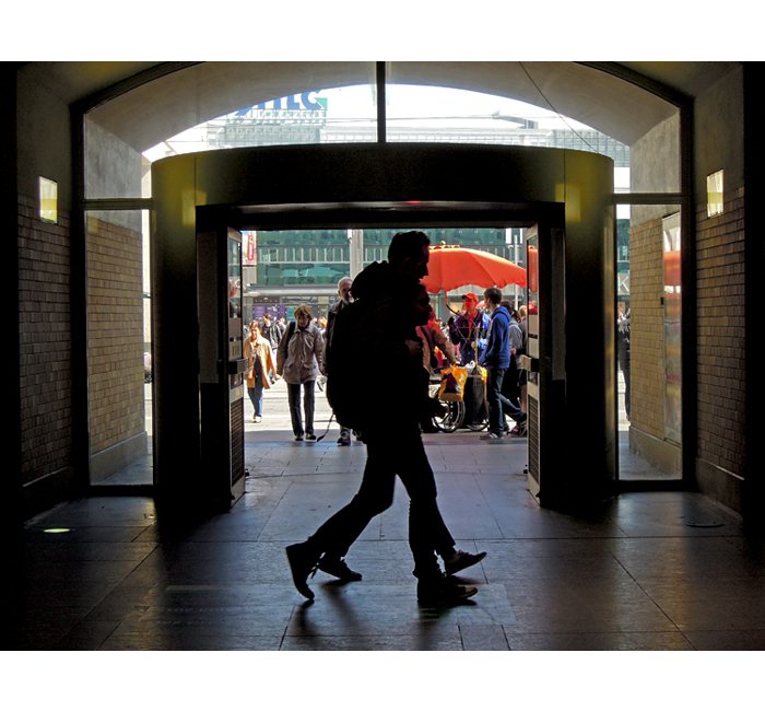 At Berlin-Alexanderplatz station - photo cult berlin
